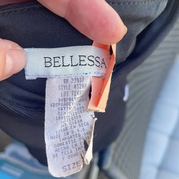 ⭐️Host Pick⭐️ BELLESSA halter top with corset piping - Picture 5 of 5